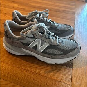 New Balance 990v6 Gray Athletic Shoes